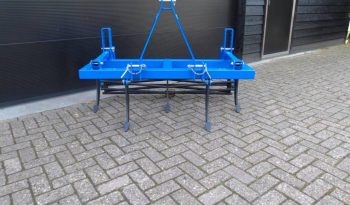 Diepwoeler met verkruimelrol vaste tand cultivator vol
