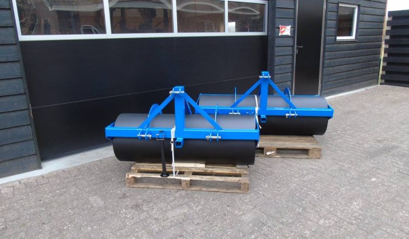 Landrol 125cm met grote diam. 50cm weiderol wals vol