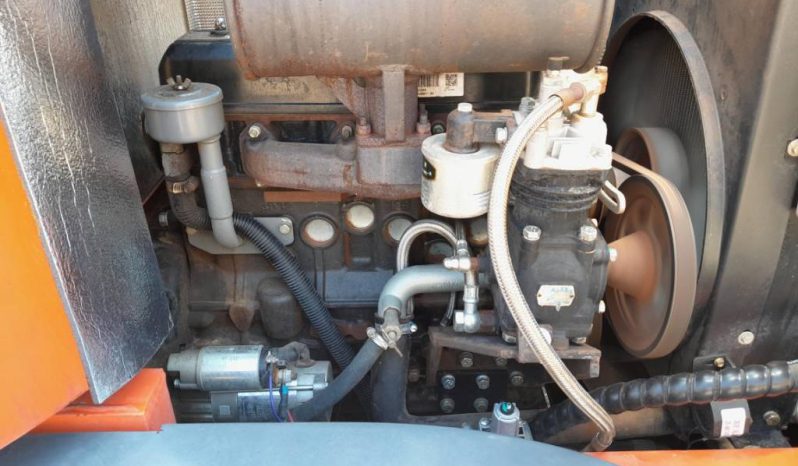 Everun ER 16 Shovel loader met pelikaanbak vol