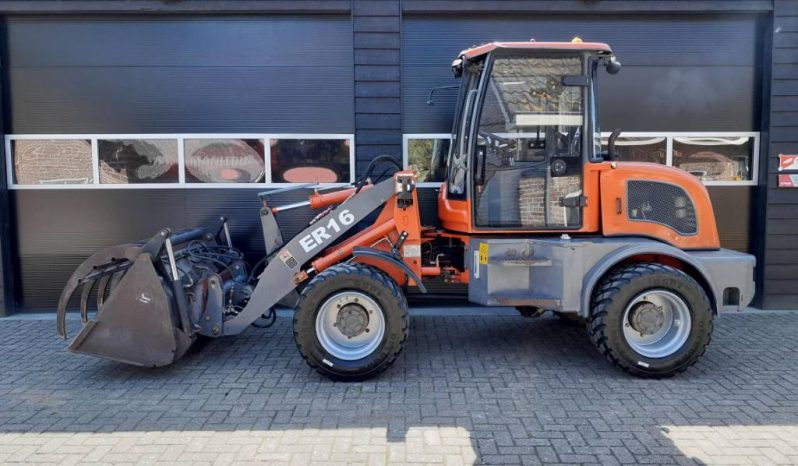 Everun ER 16 Shovel loader met pelikaanbak vol