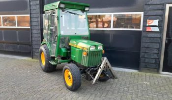 John Deere 955 HST op gazonbanden vol