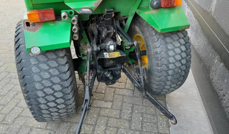 John Deere 955 HST op gazonbanden vol
