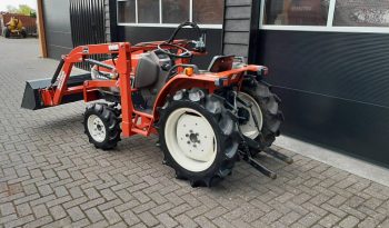 Yanmar F 180 minitractor met voorlader vol