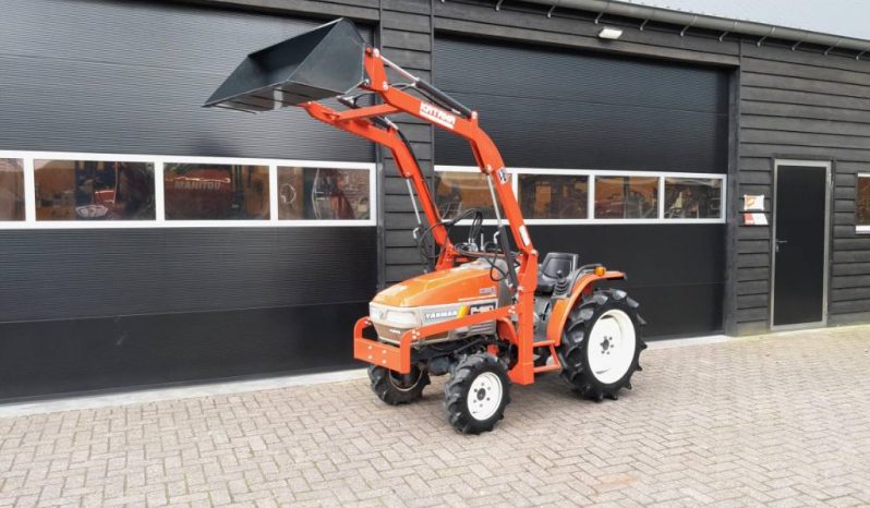 Yanmar F 180 minitractor met voorlader vol
