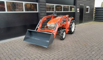 Yanmar F 180 minitractor met voorlader vol
