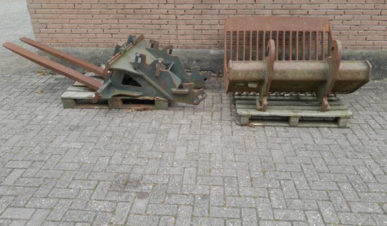 CAT M 313 C – Mobiele Kraan – Graafmachine vol