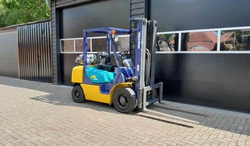 Komatsu FG 25 HT-14 Freelift – Sideshift – Triplex – LPG full