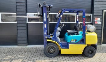 Komatsu FG 25 HT-14  Freelift – Sideshift – Triplex – LPG full