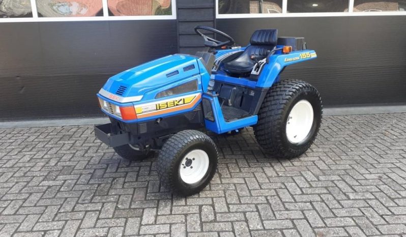 Iseki TU 155 minitrekker op brede gazonbanden vol
