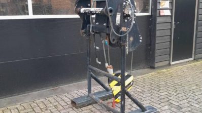 {03211F44-F779-4B26-846C-243B04B6DF4F}