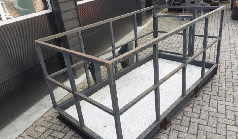 Manitou Merlo Bobcat Liebherr bak mast werktuigen landrol vol