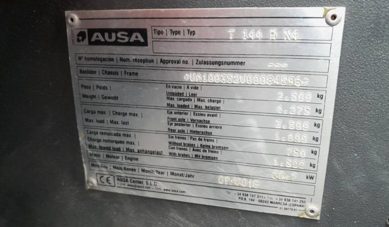 Ausa T 144 H x4 verreiker minilader vol