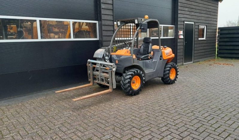 Ausa T 144 H x4 verreiker minilader vol