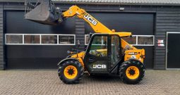 {499DCDC7-8E16-4221-8D79-F70DA5486538}