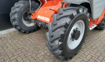 Manitou MT 932 verreiker met vorken vol