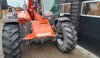 Manitou MT 932 verreiker met vorken vol