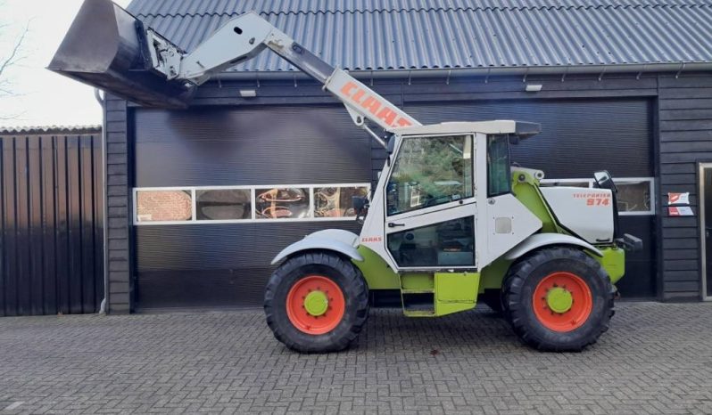 CLAAS Teleporter 974 verreiker bak en vorken vol