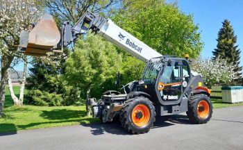 {CC6502C7-546D-422D-8DF3-2DC30B7DB916}