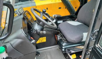 JCB 525-60 AG Agri Plus verreiker met bak vol