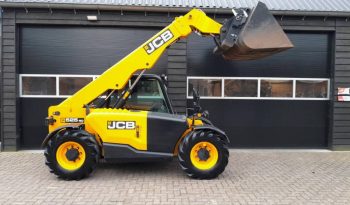 JCB 525-60 AG Agri Plus verreiker met bak vol