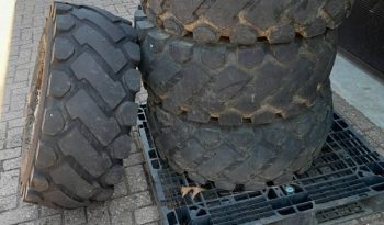 Banden set wielen 23.5/70R16 23.5/70-16 full