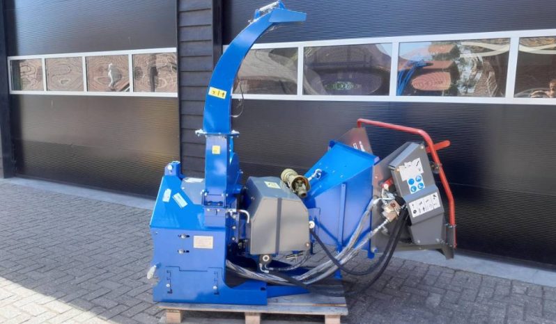 Houtversnipperaar BX 52R met hydro invoer voor minitrekker 10CM vol