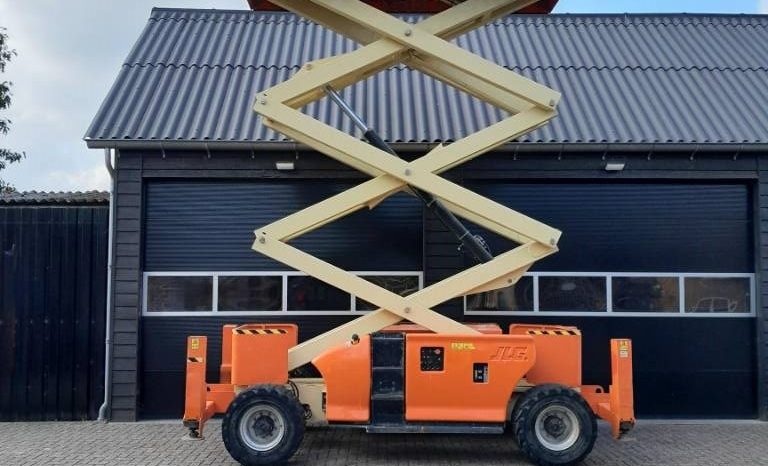 JLG 3394 RT | Schaarhoogwerker ruwterrein 4×4 vol