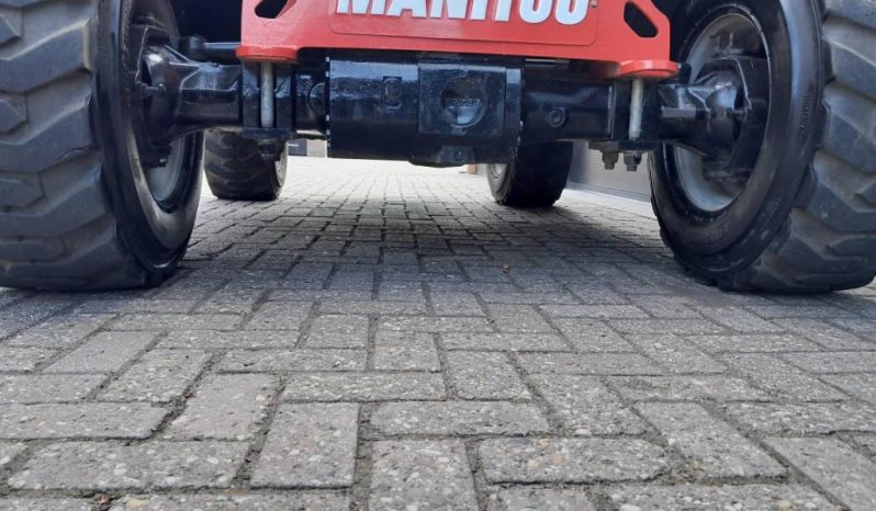 Manitou MT 625 | Verreiker met vorken vol